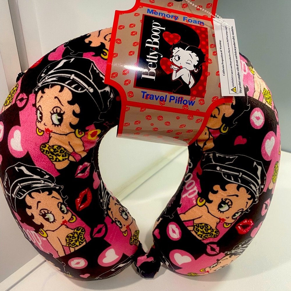 BETTY BOOP Travel Memory Foam Pillow